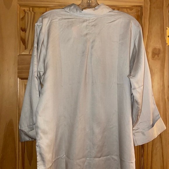 Elegant Beige Button-Down Shirt - Picture 4 of 7